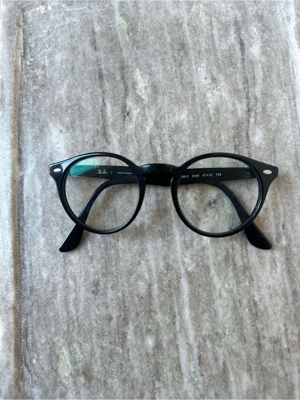 Ray-Ban Black Round Frame Glasses
